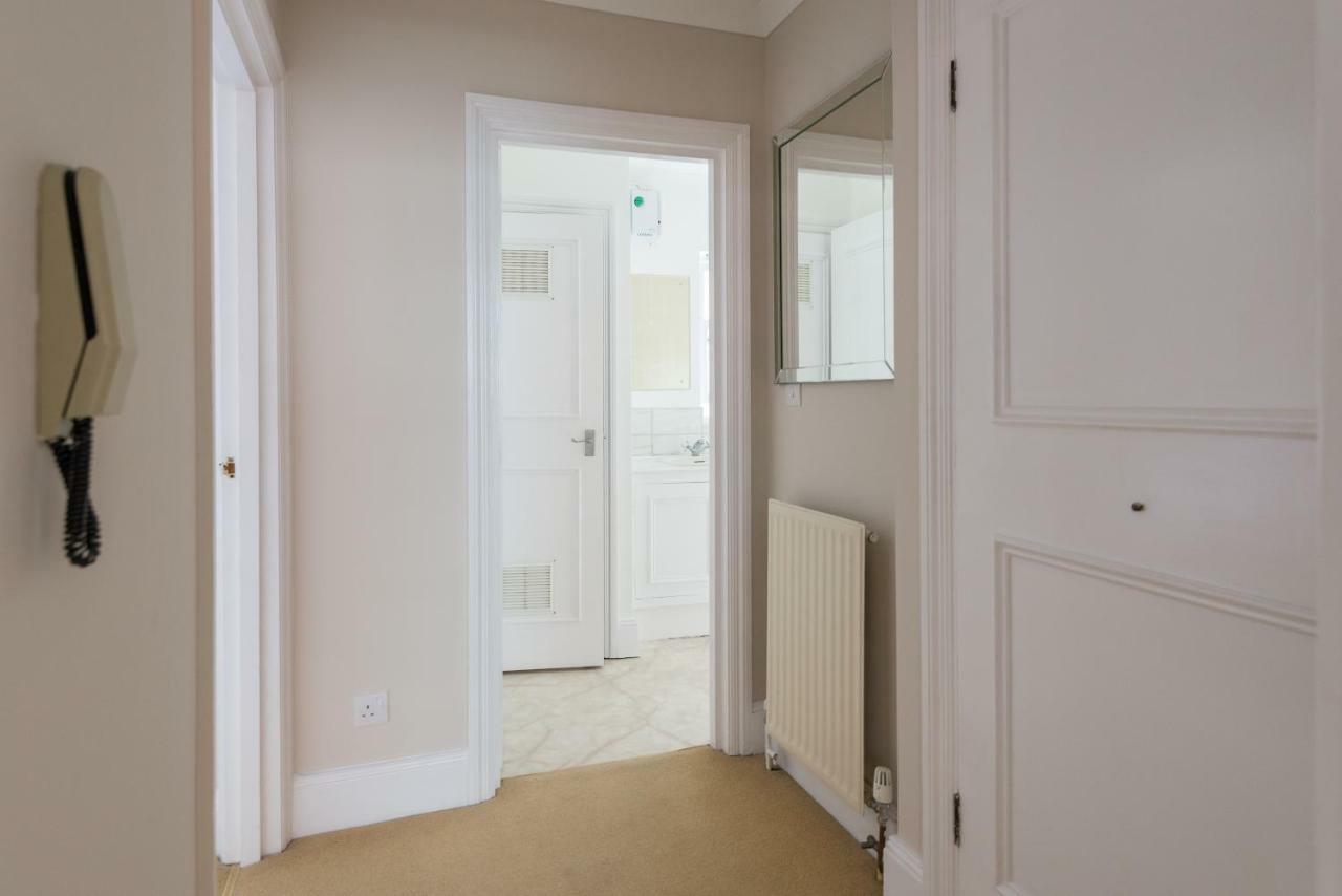 One Bedroom High Street Kensington Apartment 伦敦 外观 照片
